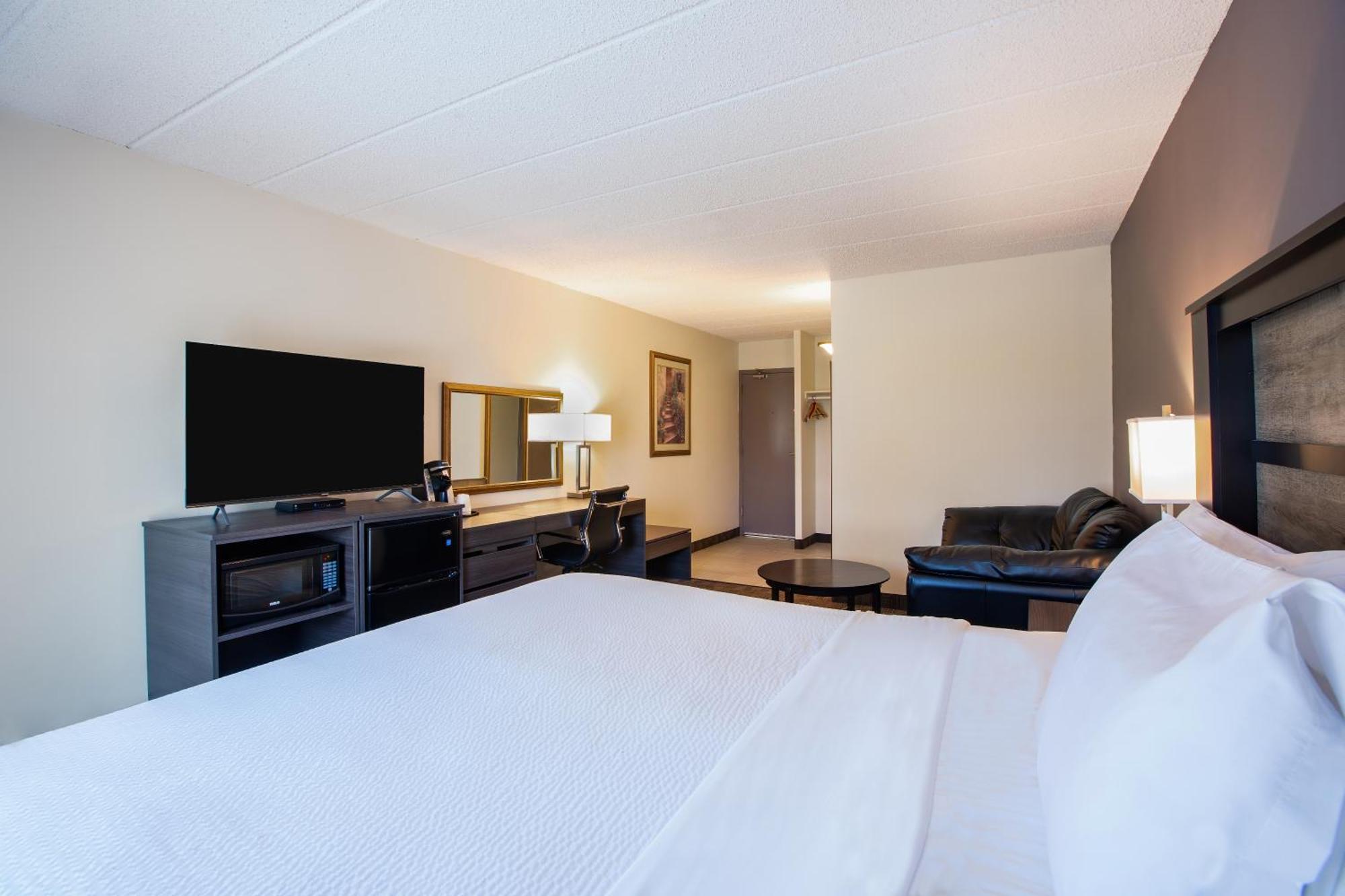 Days By Wyndham & Conference Centre Sudbury