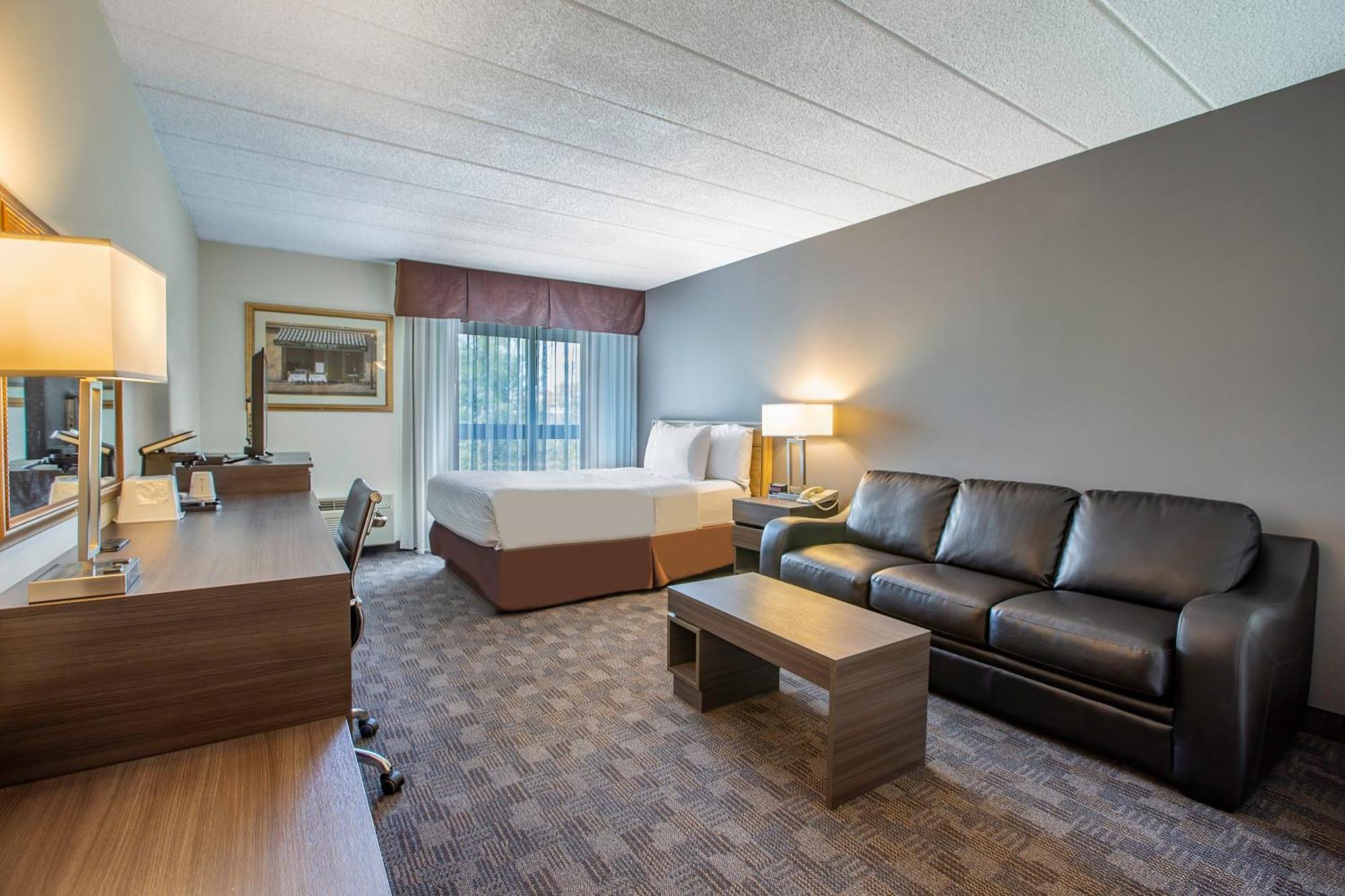Days By Wyndham & Conference Centre Hotel Sudbury