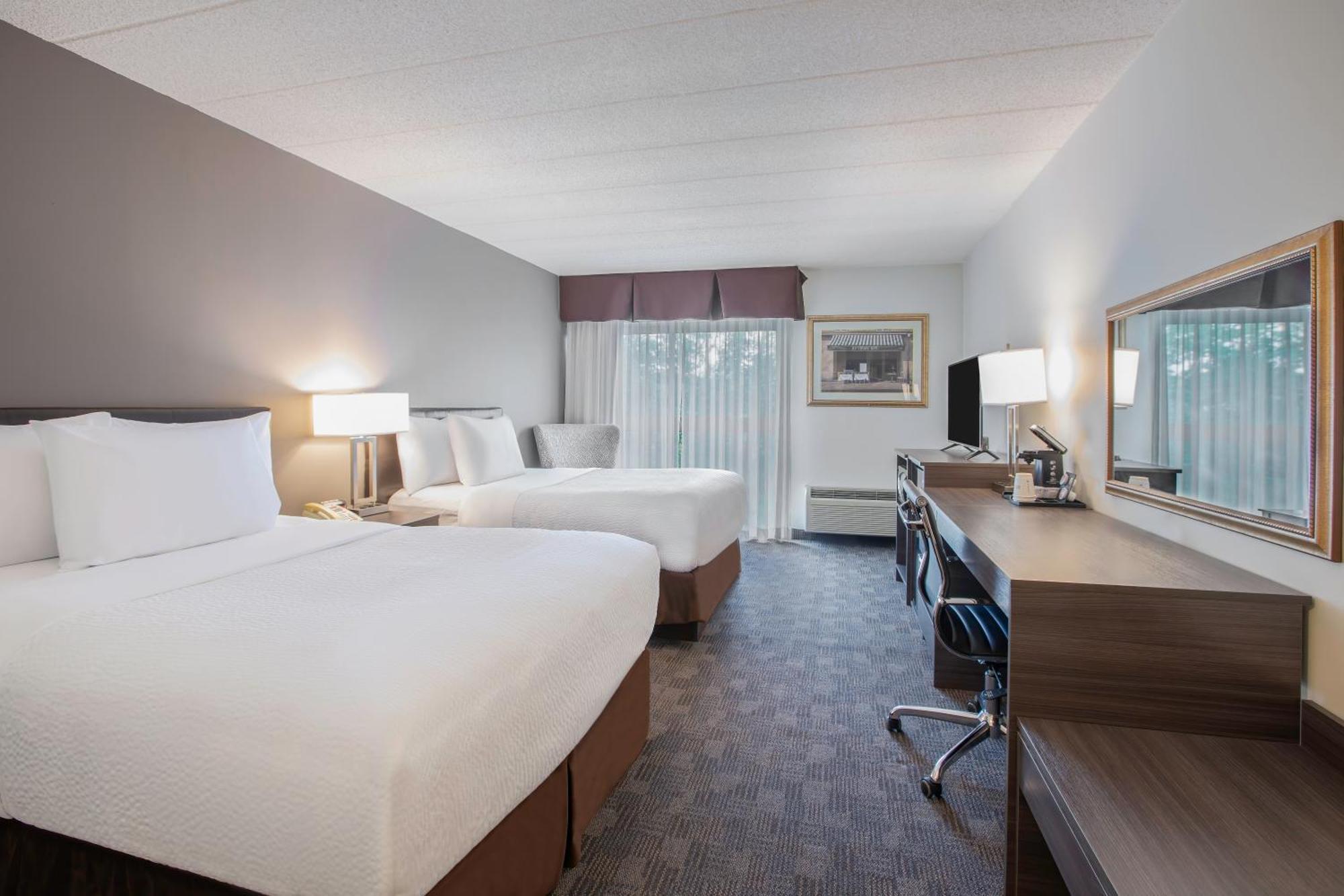 Days By Wyndham & Conference Centre Hotel