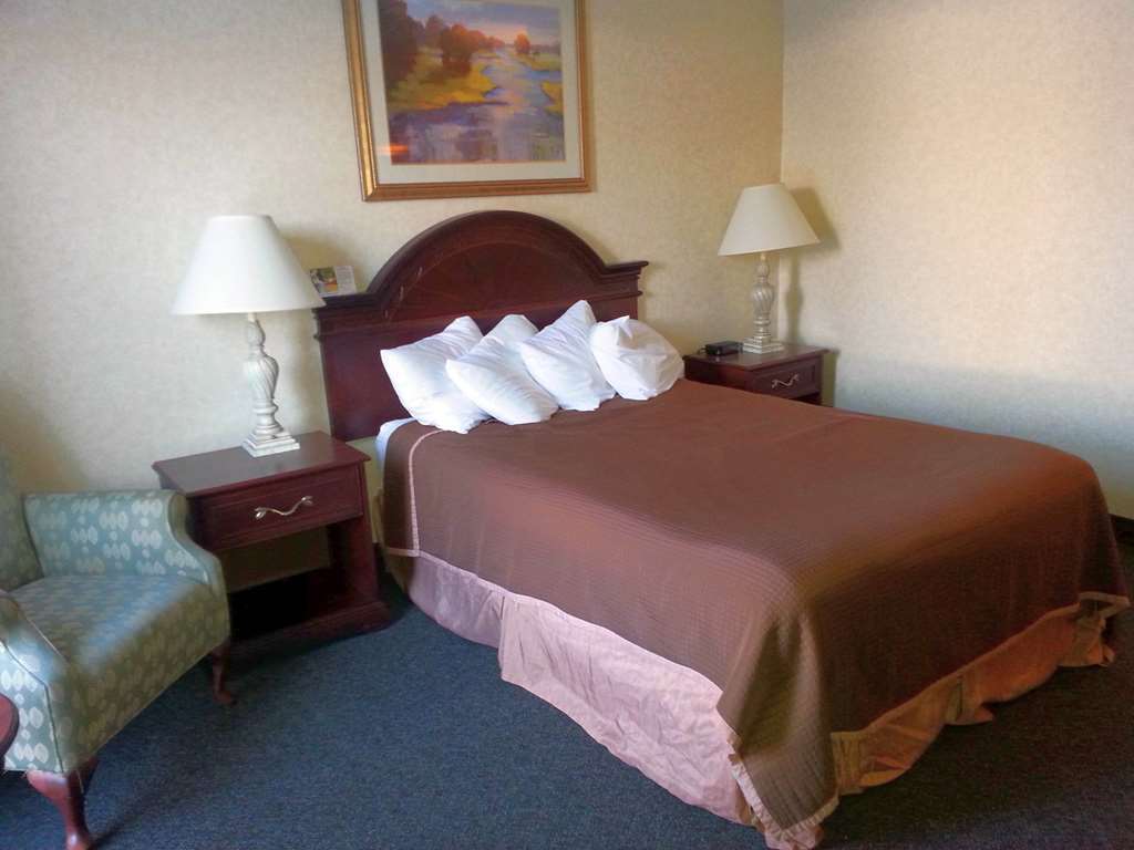 Days By Wyndham & Conference Centre Hotel Sudbury