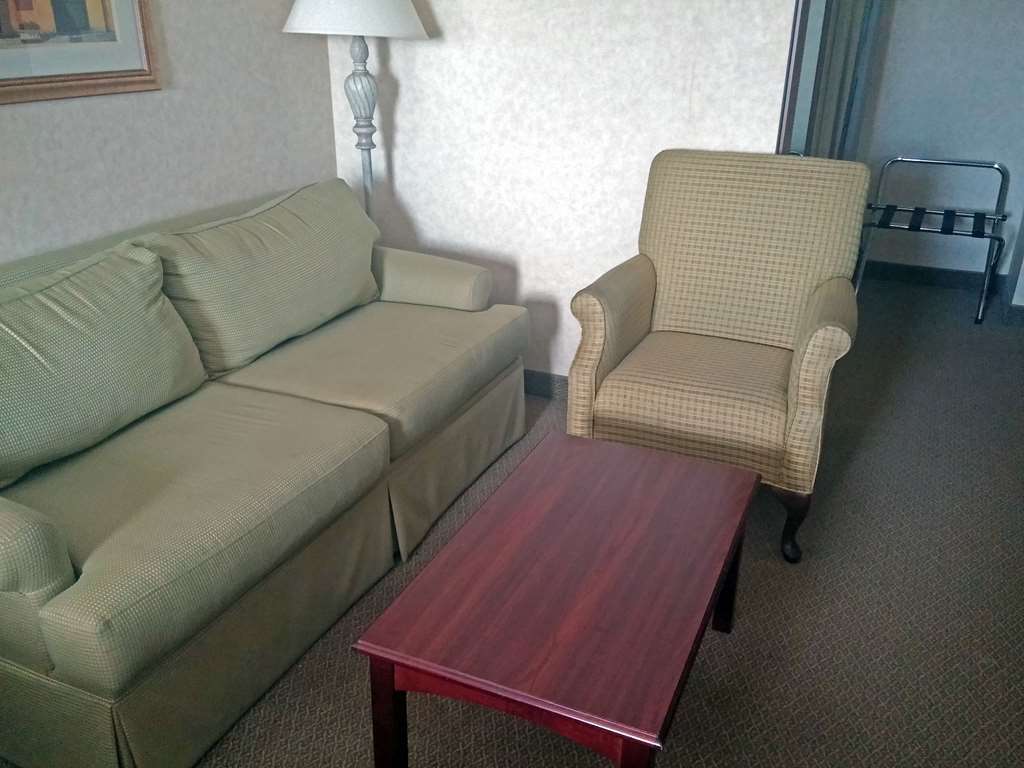 Days By Wyndham & Conference Centre Hotel