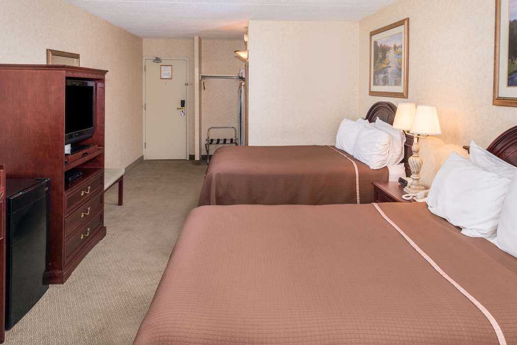 Hotel Days By Wyndham & Conference Centre Sudbury