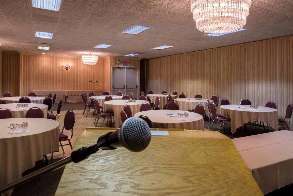 Days By Wyndham & Conference Centre 3* Sudbury