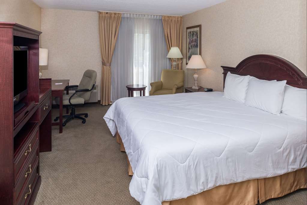 Days By Wyndham & Conference Centre Sudbury